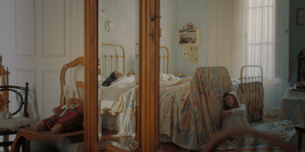 Chiara Parravicini (Rosa) and Francesca Turco (Kid Clara)