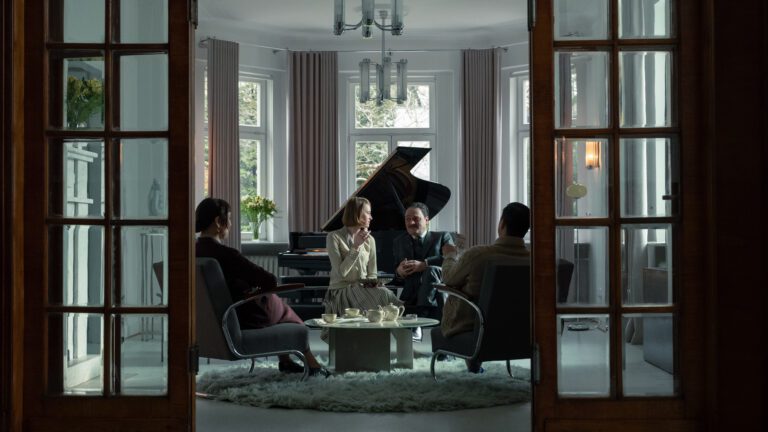 Piekło kobietSezon 1Odcinek 1        11.04.2025 Podkowa LeśnaFot. Agnieszka Jurek-OpalińskaN/Z: Mateusz Damięcki, Katarzyna Herman, Piotr Polak, Maria KowalskaFotos