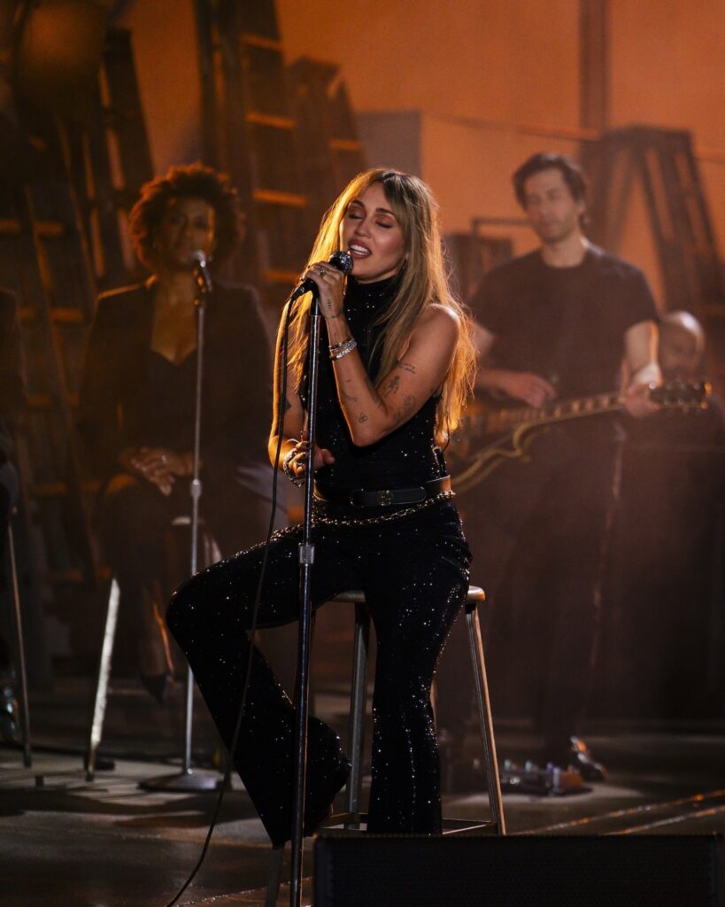 181303_sb24320_r_286583f9