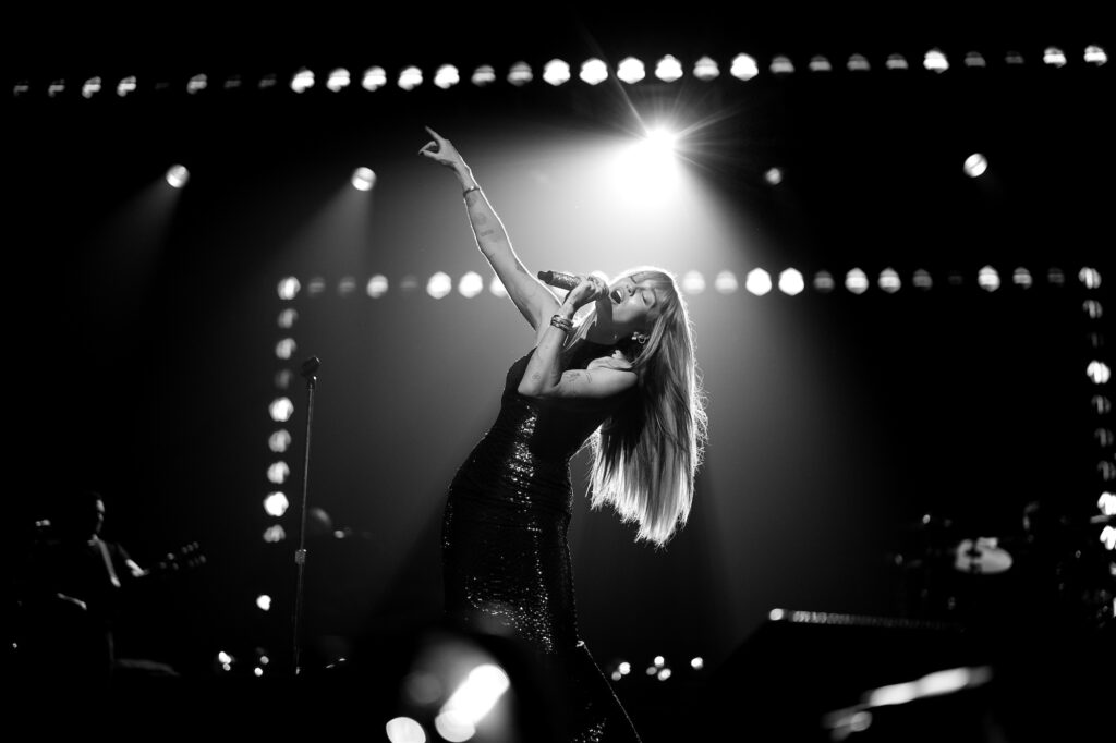 181304_ser9417_r_bw_853ece48